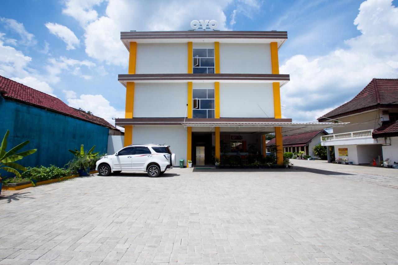 Oyo 3207 Hotel Gracia Bandar Lampung Eksteriør bilde